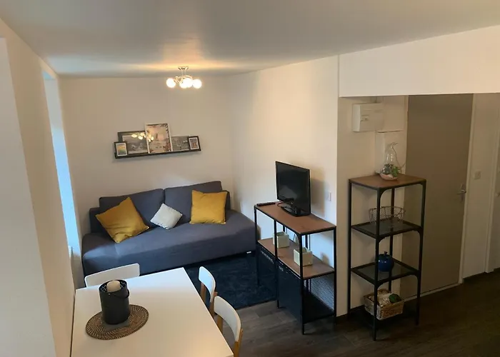 La Maison Aux Volets Bleus 2Eme Etage